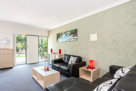 Anglesea River Apartments - 2 Bed Unit 2/4 - Australian Directory 1