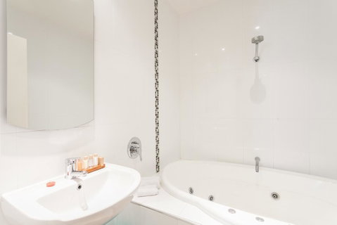Anglesea River Apartments - Spa Apartment 23 - Australian Directory 2