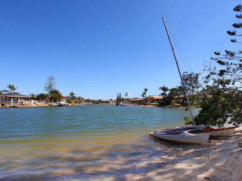 Anjuna 2 - 2 BDRM Budget Stay On Canal - Australian Directory 0