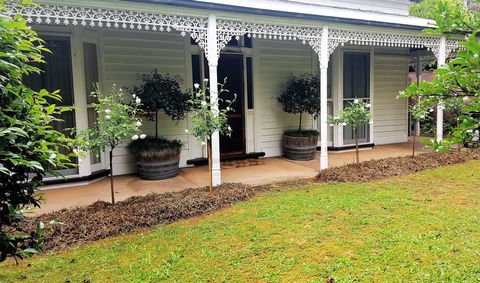 Annadale House - Australian Directory 1