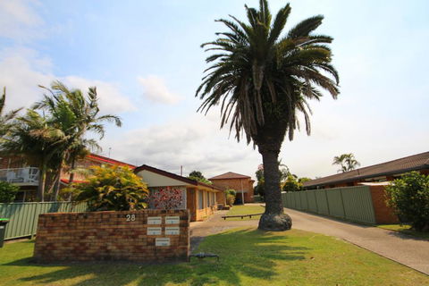 Annie's Apartment - Australian Directory 3