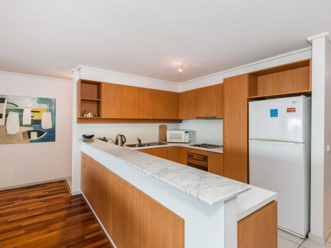 APARTMENT 10 PACIFIC APARTMENTS - FREE WIFI! - Australian Directory 2