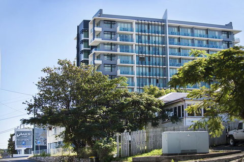 Apartments @ 79 Goondoon - Australian Directory 1