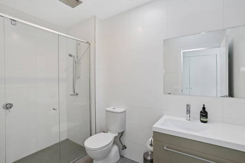 APOLLO 13 PENTHOUSE - Free Wifi & Huge Terrace! - Australian Directory 2