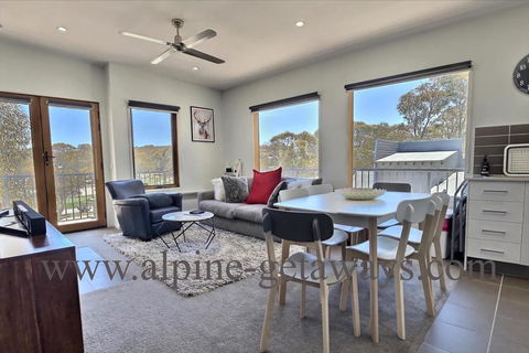 Apres - Australian Directory 0