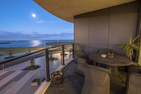 Apt 221 Marinaquays - Australian Directory 0