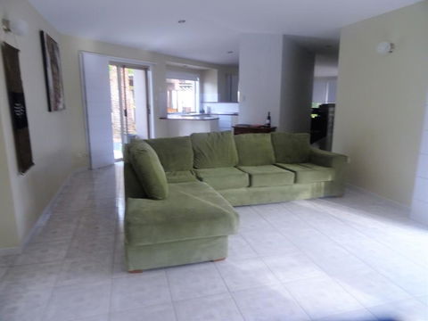 Apurla Hervey Bay - Located At The Point - Australian Directory 1