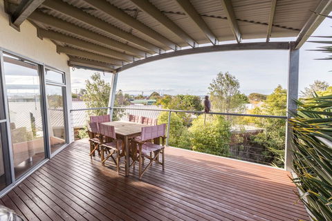 Aqua Vista - A Stroll To Paynesville Forshore - Australian Directory 0