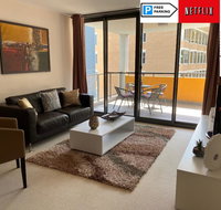 ARENA RESORT STYLE EXEC FREE NETFLIX WIFI WINE - Australian Directory