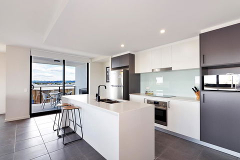 Arise Hedge - Australian Directory 2