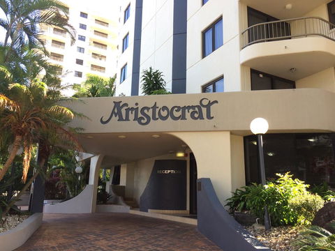 Aristocrat Apartments - Australian Directory 2