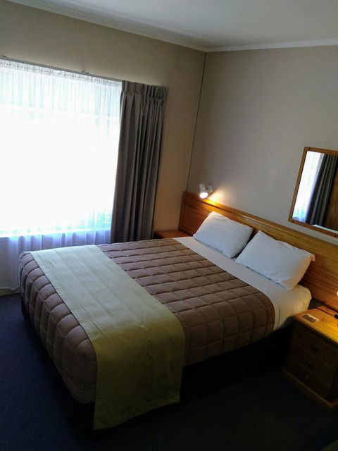 Armidale Rose Villa Motel - Australian Directory 3