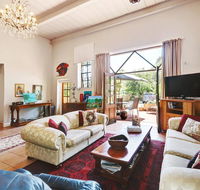 Arty Warehouse Apartment - stroll to South beach - Australian Directory