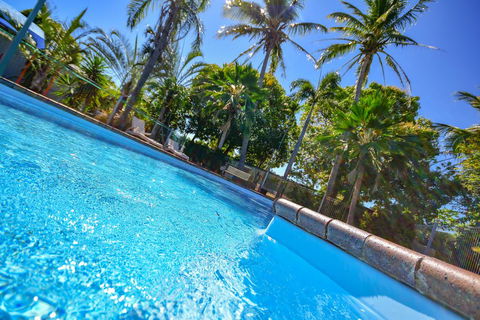 Ash's Holiday Units - Australian Directory 3
