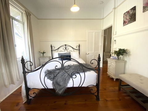 Ashbrooke Cottage - Australian Directory 3