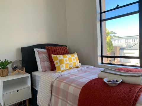 Luxurious Suite - Australian Directory 3