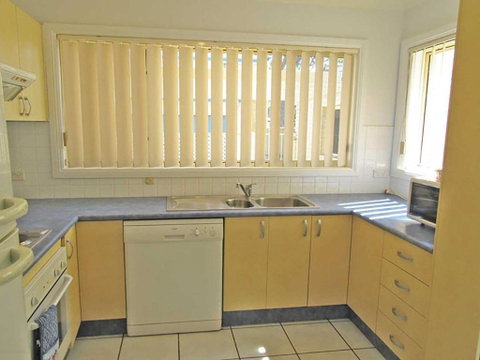 Mahi Mahi 2 3 Bedroom Between Shoal Bay And Little Beach - Australian Directory 3