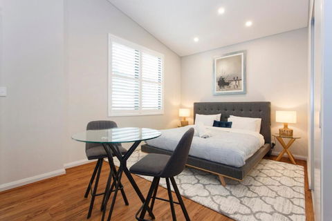 Luxury Modern Escapia - Australian Directory 3