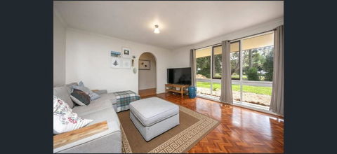 Macedon Country Stay - Australian Directory 1