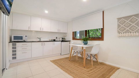 MacMasters Studio Retreat - Australian Directory 2