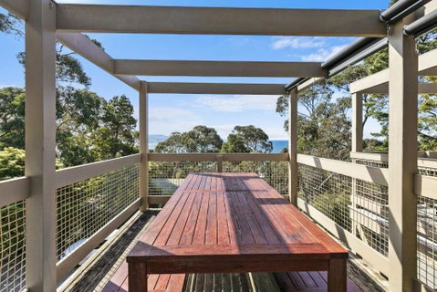 Maddlyn - Australian Directory 0