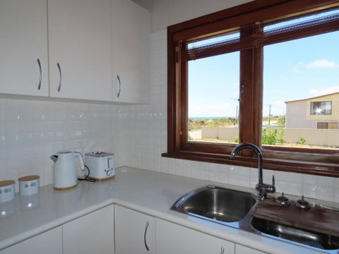 Madora Bay On The Beach - Australian Directory 1