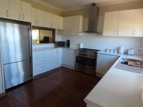 Madora Bay On The Beach - Australian Directory 3