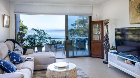 Magical Water Views - Australian Directory 1