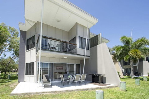 Magnetic Docks Townhouse 9 - Australian Directory 1
