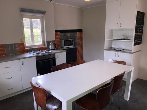 Mallee Lodge - Dhilba Guuranda-Innes National Park - Australian Directory 2