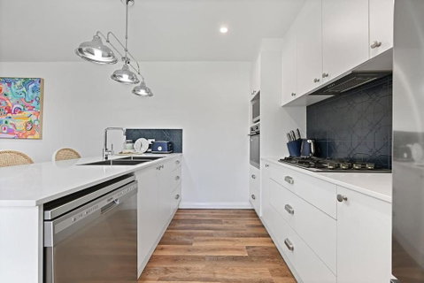 Mally On March - Close To Central, Chic Elegance - Australian Directory 1