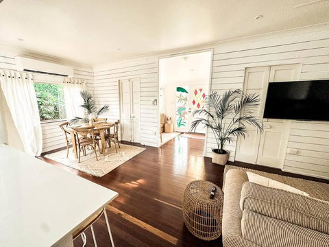 Mango Villa - Australian Directory 1
