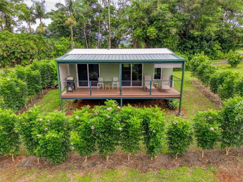 Mena Creek Flower House - Australian Directory 2