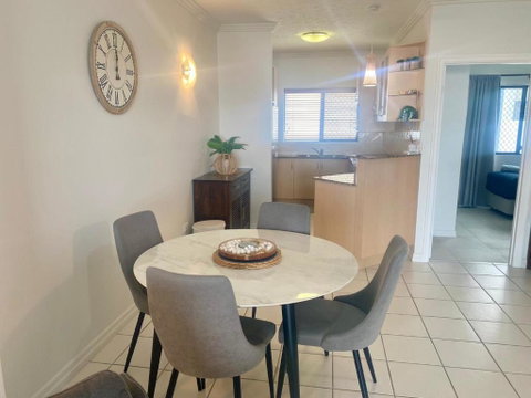 Marina Views On Melton 107-3 Melton Terrace, Townsville - Australian Directory 0