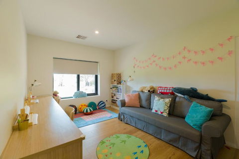 Mattner House Family Vacation Resort - Australian Directory 0