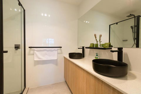 Mattner House Family Vacation Resort - Australian Directory 2
