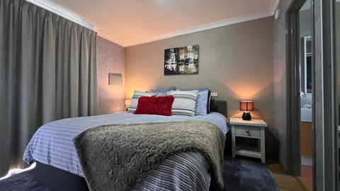 Melville Oasis - Australian Directory 1