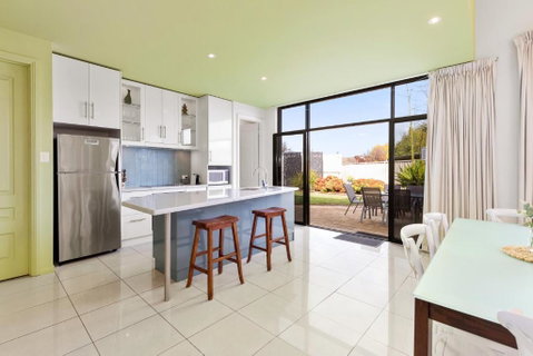 Merlot Verdelho Townhouses - Australian Directory 3