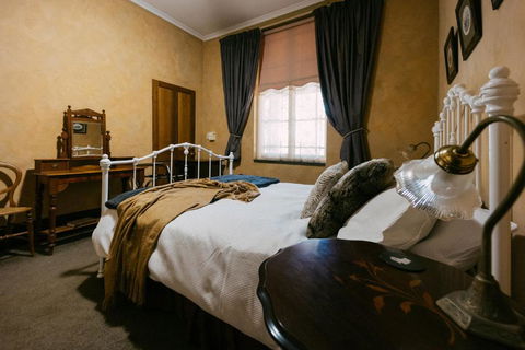 Mintaro Hideaway - Australian Directory 1