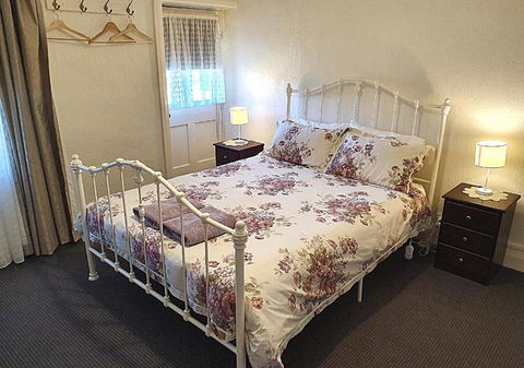Miss Mabel Cottage - Australian Directory 3