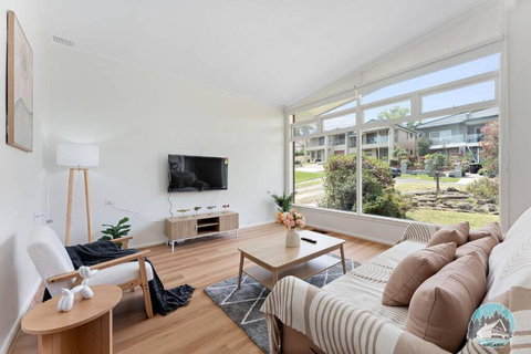 Modern House With Spacious Backyard In Telopea - Australian Directory 0