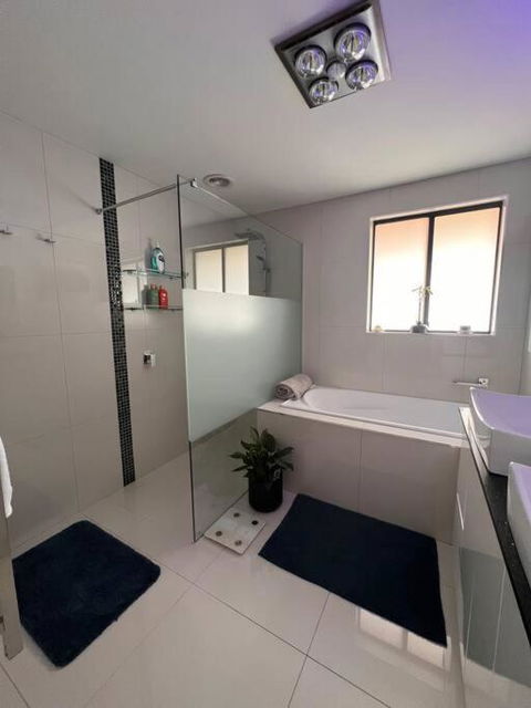 Modern Light Filled Home Near Beaches - Australian Directory 1