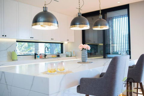 Modern Summer Palace In Epping - Australian Directory 1