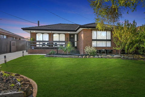 Newly Renovated House Near Melbourne Airport - Australian Directory 2