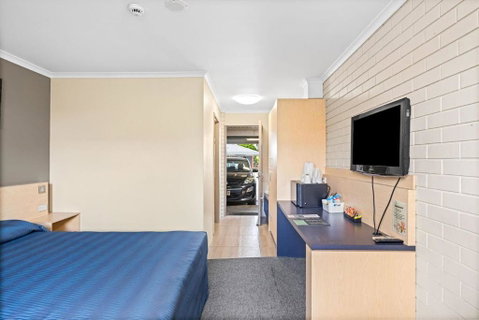 Morayfield Tavern - Australian Directory 3