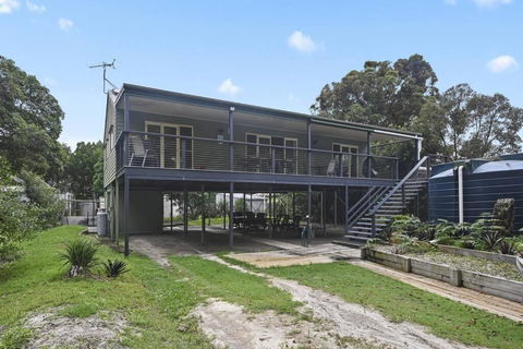 Moreton Island Retreat - Australian Directory 0