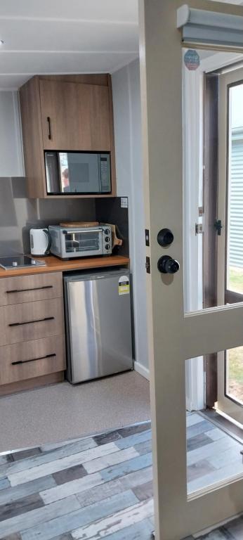 Mt Lyell (Back Cabin) - Australian Directory 2