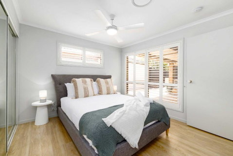 NEW 3BR Serene Creekside Retreat In Helensvale - Australian Directory 1