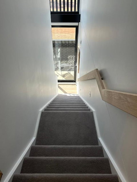 New & Modern Loft 1bd W/Pool&Gym - Australian Directory 3