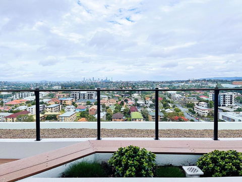 New Apartment Close To Westfield And Hospital - Australian Directory 1